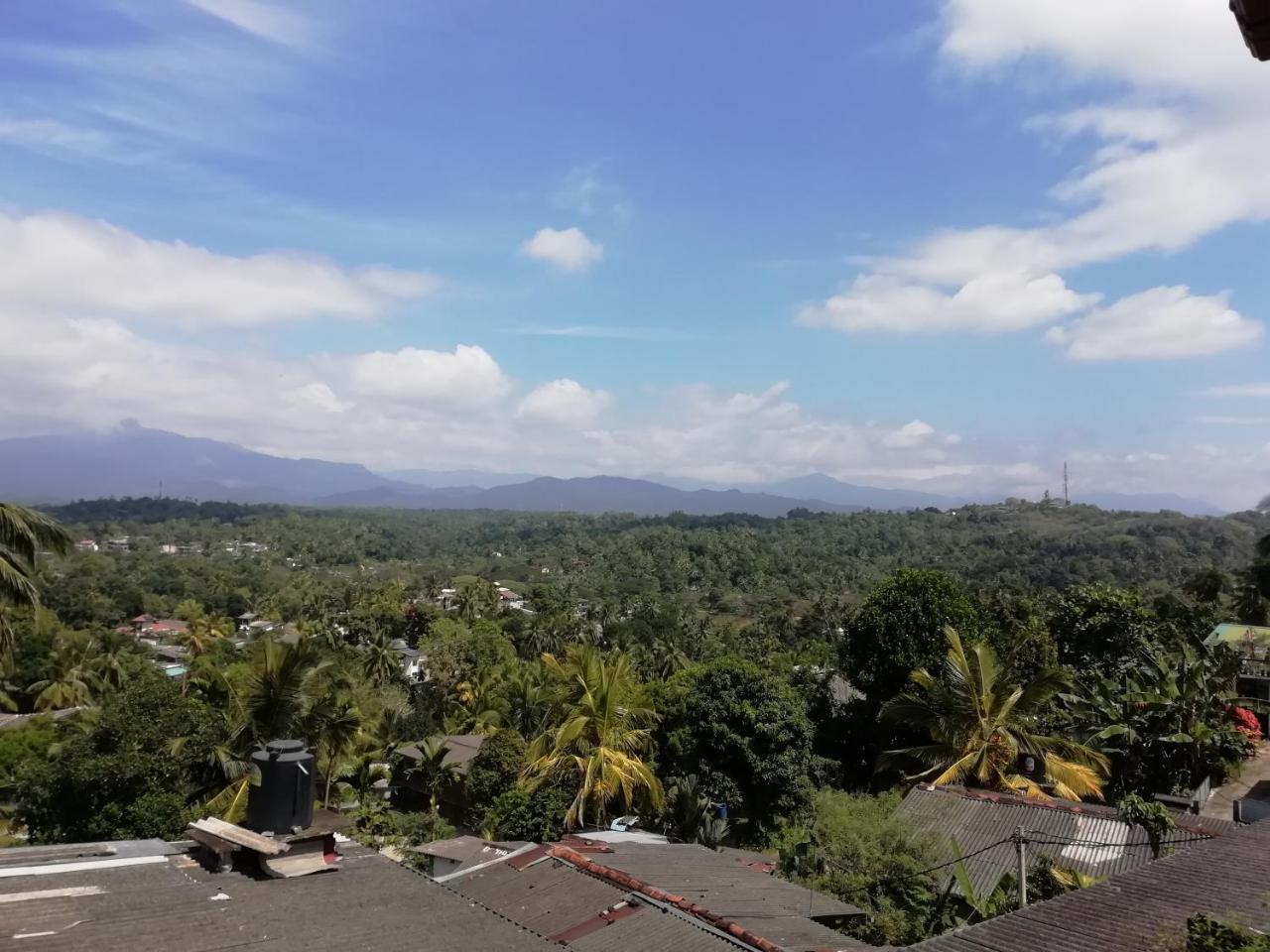 Dreamscape Home Stay Kandy Exterior photo